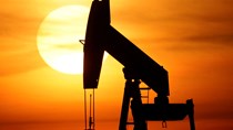Giá dầu thế giới giảm 
