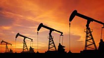 Giá dầu thế giới giảm hơn 6% trong tuần