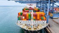 Xuất nhập khẩu của doanh nghiệp “nội” và “ngoại” cùng tăng hai con số