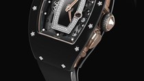 Đồng hồ Richard Mille RM 037 với thiết kế xe đua thanh lịch