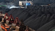 Trung Quốc đẩy mạnh khai thác than trở lại khi giá tăng 200%