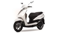 Yamaha Acruzo ra mắt, cốp rộng như Honda Lead, giá từ 34,99 triệu Đồng