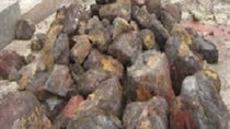 Giá quặng sắt tại Đại Liên ngày 25/3 chạm mức thấp nhất 1 tuần 