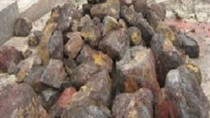 Australia cắt giảm dự báo giá quặng sắt năm 2016, 2017 do dư cung 