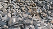 Thị trường quặng sắt giảm giá sâu do lo ngại nhu cầu tại Trung Quốc