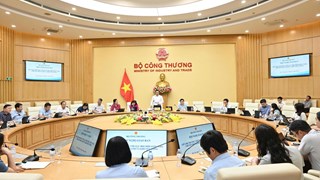 Bộ trưởng Lê Mạnh Hùng làm việc với Cục Đổi mới sáng tạo, Chuyển đổi xanh và Khuyến công