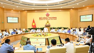 Phó Thủ tướng Chính phủ Bùi Thanh Sơn làm việc với Bộ Công Thương