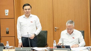 Bộ trưởng Bộ Công Thương Lê Mạnh Hùng giải đáp nhiều nội dung tại phiên thảo luận Tổ về dự án Luật Dầu khí (sửa đổi)