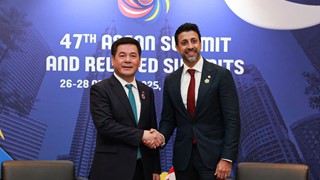 Bộ trưởng Nguyễn Hồng Diên làm việc với Bộ trưởng Thương mại Canada bên lề Hội nghị cấp cao ASEAN lần 47