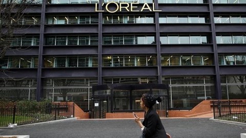 Thị trường nước hoa thế giới bùng nổ chưa từng thấy