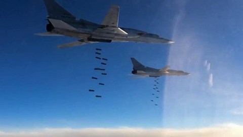 Nga đẩy mạnh chiến dịch quân sự chống IS tại Syria