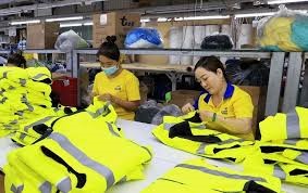 Xuất khẩu dệt, may tiếp đà khởi sắc, tăng trưởng ấn tượng