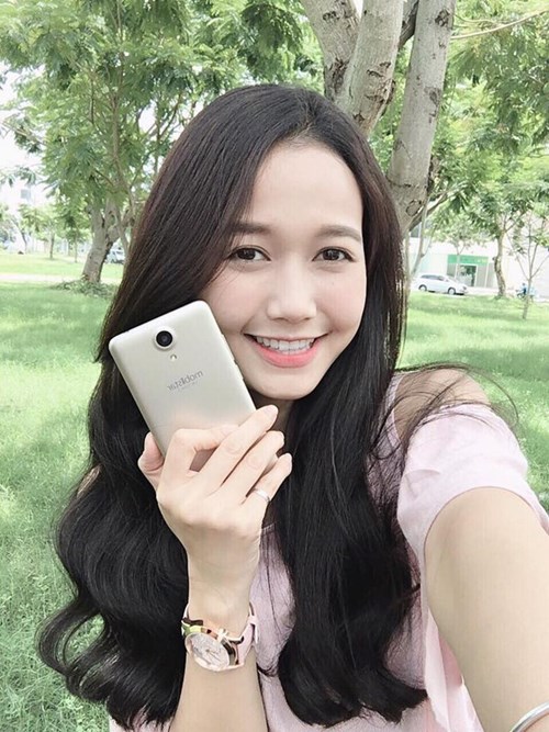 Camera chuyen selfie 8 MP cua LAI Yuna S phien ban vang hong hinh anh 5