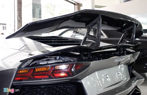 Lamborghini Aventador ban do dau tien ve Viet Nam hinh anh 5