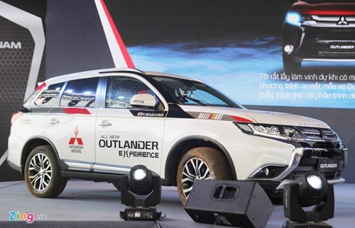 Mitsubishi Outlander 2016 co gia tu 975 trieu dong o VN hinh anh 1