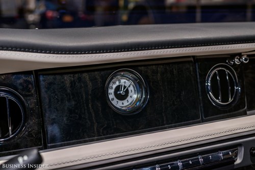 Rolls-Royce Phantom - tuong dai cua the gioi xe sieu sang hinh anh 15