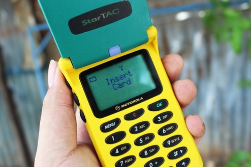 Điện thoại Motorola hàng hiếm còn lại tại Việt Nam