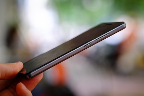 Smartphone Android giá 3,3 triệu đồng có cảm biến vân tay