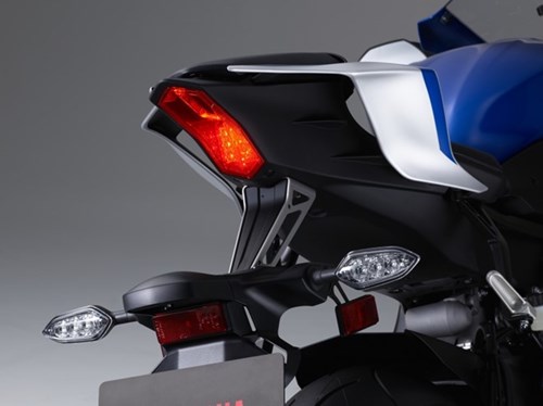 Yamaha gioi thieu sieu moto R6 2017 hinh anh 4
