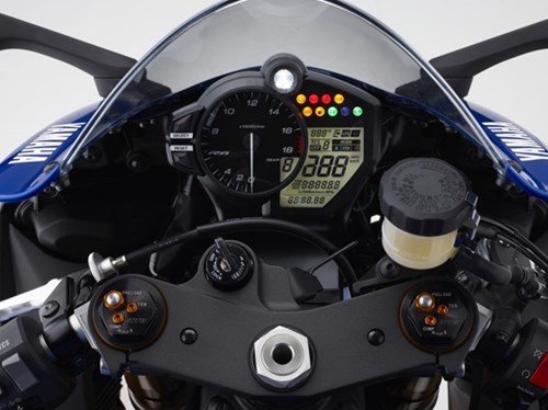Yamaha gioi thieu sieu moto R6 2017 hinh anh 6