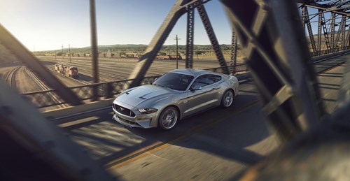 Ford Mustang 2018 trinh lang, dung dong co V8 hinh anh 5