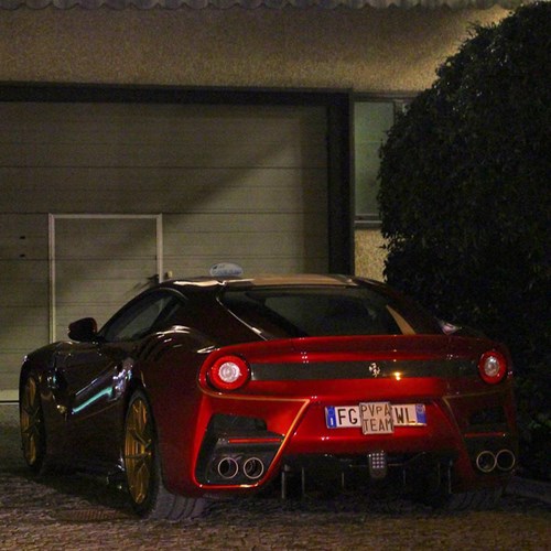 Ông chủ hãng Pagani nhận siêu xe Ferrari F12tdf hàng thửa - Ảnh 6.