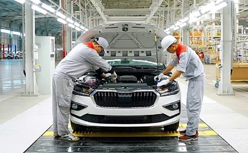 Việt Nam có khoảng 5.000 doanh nghiệp công nghiệp hỗ trợ. Ảnh: XTTM.
