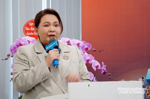 Bà Rose Chitanuwat, Giám đốc Chuỗi dự án (khu vực Asean), Tập đoàn Informa Markets thông tin tại buổi họp báo. Ảnh: Nguyễn Thủy.