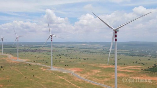 Một dự án điện gió tại tỉnh Lâm Đồng. Ảnh: Lê Sơn