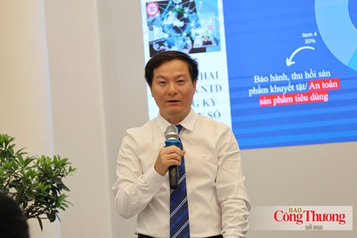 Ông Phan Thế Thắng, Phó Trưởng Ban Bảo vệ người tiêu dùng, Ủy ban Cạnh tranh Quốc gia chia sẻ tại hội thảo.
