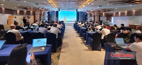 Toàn cảnh sự kiện.