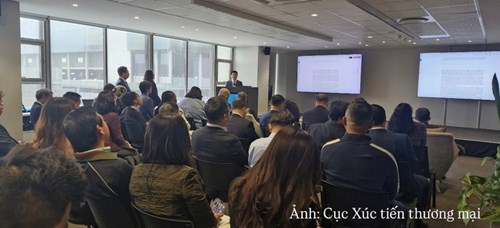 Phó Chủ tịch Quốc hội Việt Nam Nguyễn Hồng Diên phát biểu khai mạc Diễn đàn.