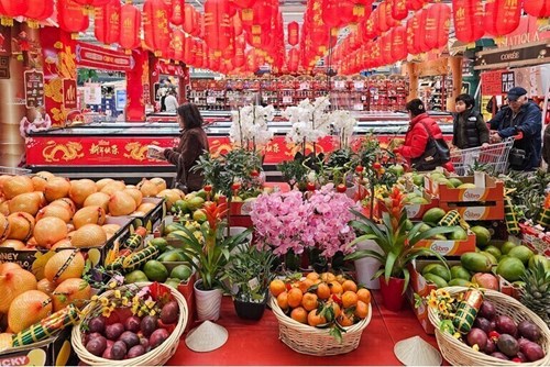 Thương vụ Việt Nam tại Pháp lồng ghép quảng bá văn hóa Việt Nam thông qua các Tuần hàng Việt Nam tại Pháp. Ảnh: Hoàng Giang