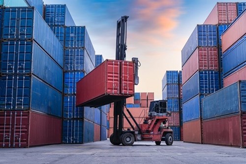 Lợi nhuận từ vận chuyển hàng hóa bằng tàu biến đã tăng lên mức cao nhất kể từ năm 2008. Ảnh: Africnews