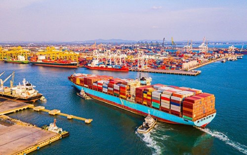 Cải thiện năng lực logistics là một yếu tố không thể thiếu trong việc nâng cao khả năng cạnh tranh của Việt Nam.