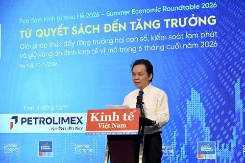 GS.TS Hoàng Văn Cường, Phó Chủ tịch Hội Khoa học Kinh tế Việt Nam phát biểu tại Toạ đàm. Ảnh: Việt Dũng