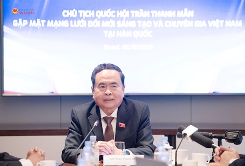 Chủ tịch Quốc hội Trần Thanh Mẫn phát biểu tại cuộc gặp. Ảnh: Lâm Hiển
