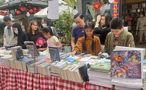 Triển khai nhiều hoạt động xuất bản chào mừng “Ngày Văn hóa Việt Nam 24.11” - ảnh 3