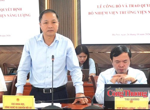 Ông Đào Duy Anh, Phó Cục trưởng Cục Khoa học, công nghệ và chuyển đổi số phát biểu tại buổi làm việc.