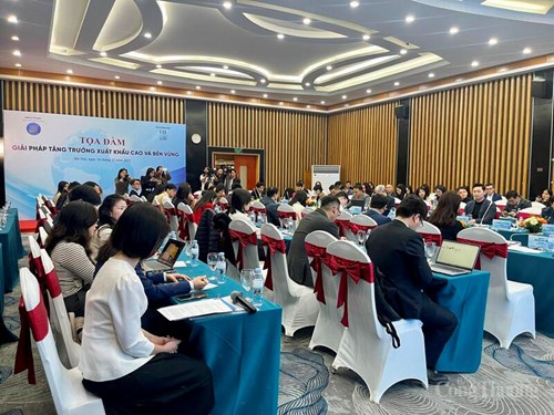 Toàn cảnh tọa đàm “Giải pháp tăng trưởng xuất khẩu cao và bền vững”