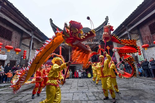 chau a ron rang don tet nguyen dan dinh dau 2017
