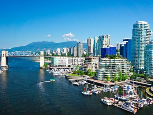 <b>3. Vancouver, Canada</b></p><p></p><p>Vancouver được điểm 100 về văn hóa và môi trường, chăm sóc y tế, giáo dục. Điểm số về sự ổn định của thành phố này cũng gần mức tuyệt đối.