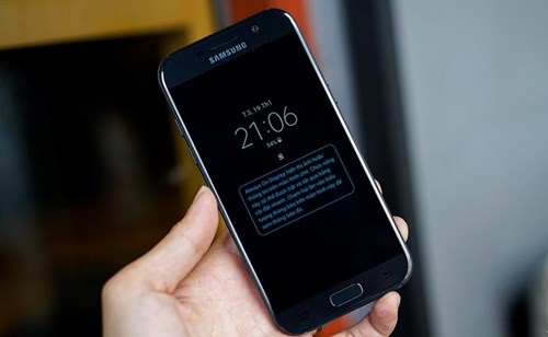 Samsung Galaxy A 2017 gia tu 9 trieu, len ke ngay 18/2 hinh anh 1