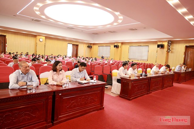 Bộ Công Thương tổ chức điểm cầu trực tuyến Hội nghị sơ kết triển khai Nghị quyết 57-NQ/TW