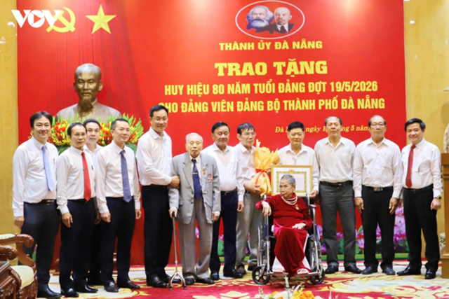 Bộ Công Thương đẩy mạnh tuyên truyền về trao tặng Huy hiệu 80 năm tuổi Đảng