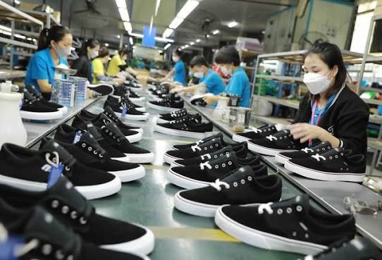 Xuất khẩu da giày 8 tháng năm 2026 đạt 19,54 tỷ USD, đà tăng trưởng tiếp tục cải thiện