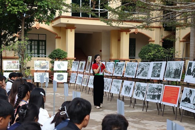 Đưa lịch sử Chiến thắng Điện Biên Phủ đến với học sinh Nà Hỳ