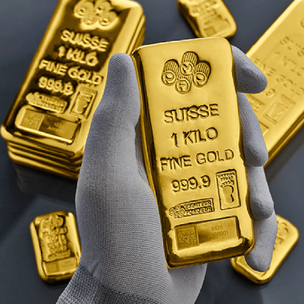 Giá vàng thế giới hôm nay 23/7: Neo cao trước thềm cuộc họp Fed