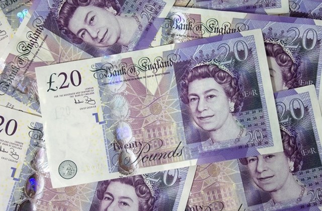 Đồng bảng Anh ổn định sau dữ liệu việc làm và tiền lương ở Anh 