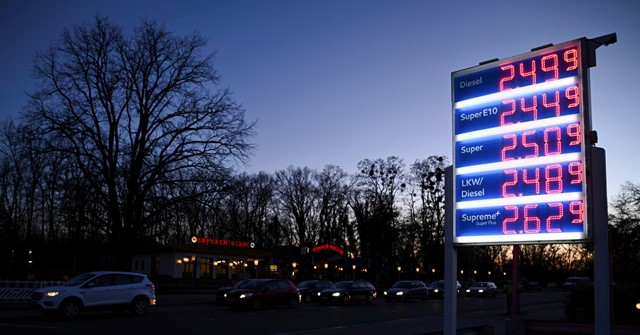 Đà phục hồi kinh tế Đức chậm lại do xung đột Iran